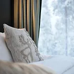 Olof Nature 山林小屋 *